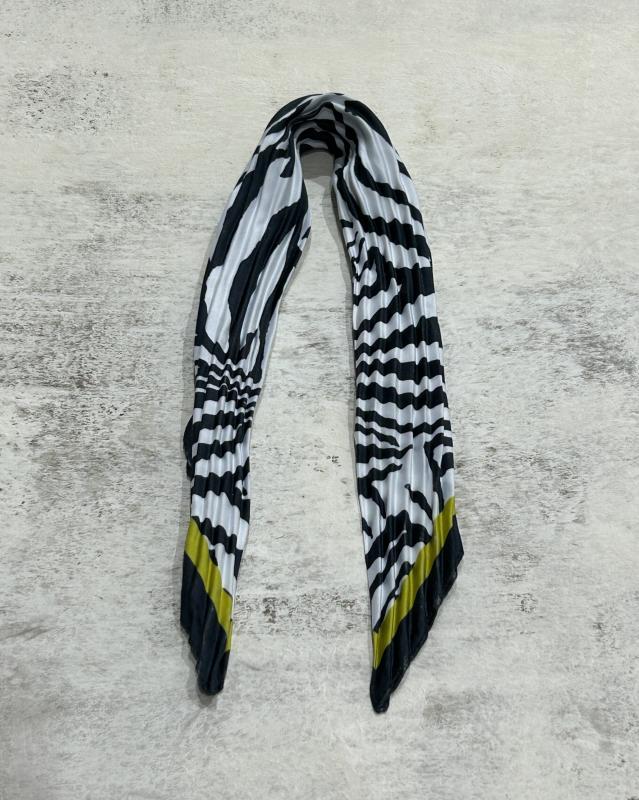 PİLİSELİ%20BANDANA%20ZEBRA%20DESEN%20